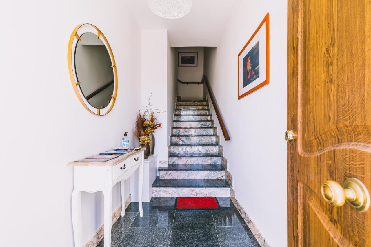 La Casa De Checa Appartement *